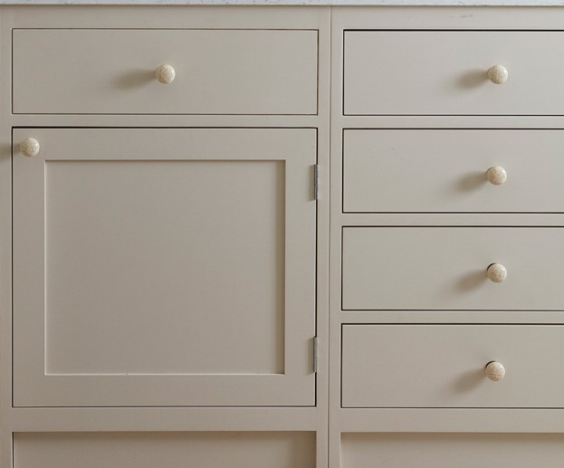 shaker door